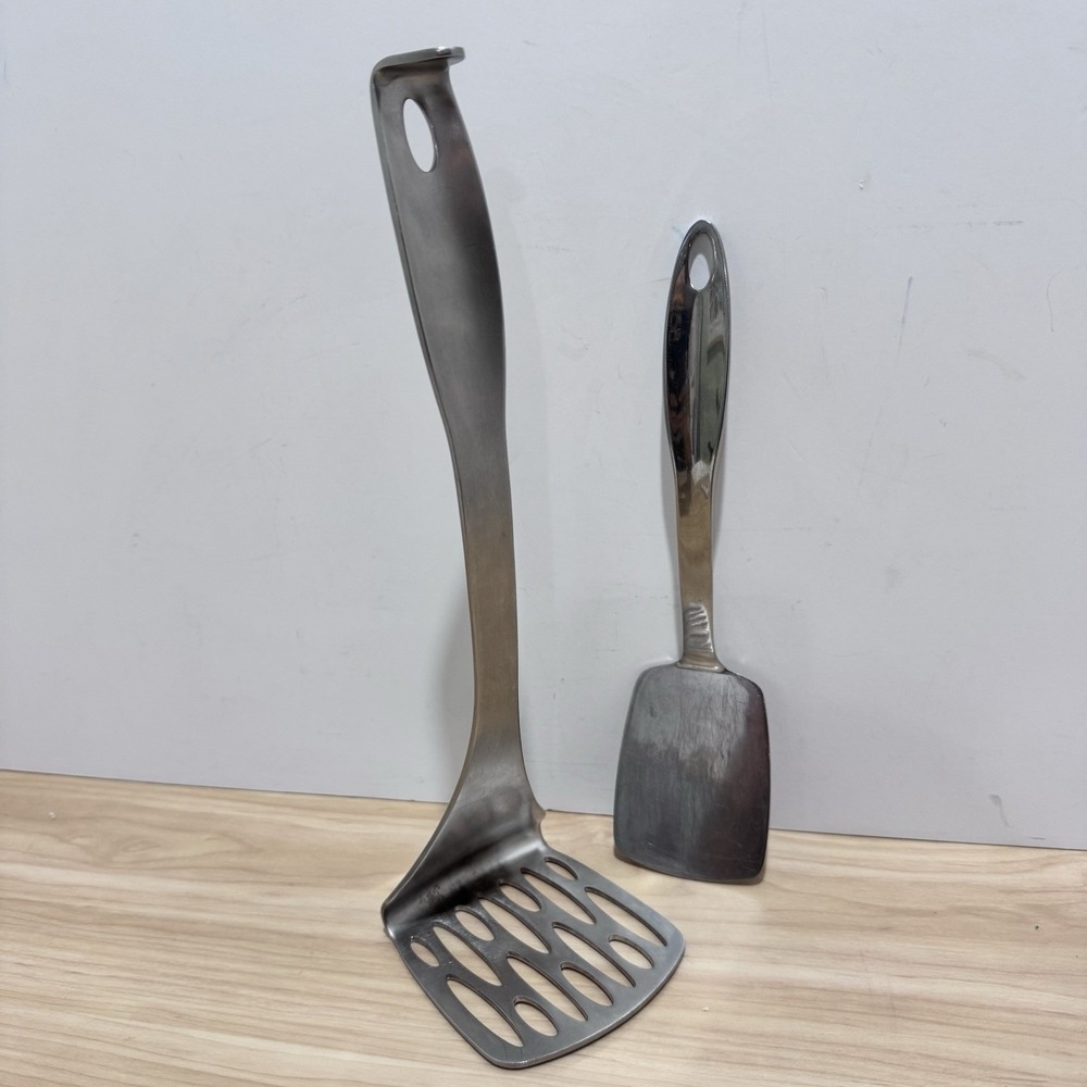 VTG Copco 18/8 Stainless Steel Potato Masher & 9" 18/8 Stainless Steel Spatula